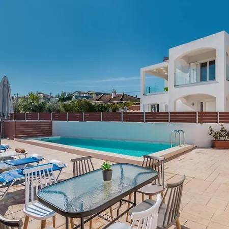 Astarte - Ocean Pool